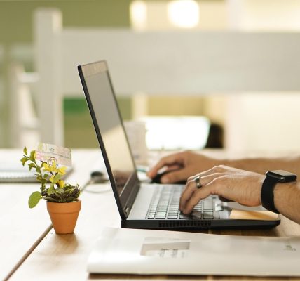 Online, connection, nature — A Homeowner's Guide to Selling a House Fast in Riverside