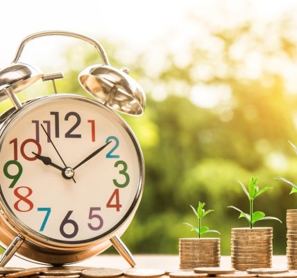 Clock, money, growth — How Renters Insurance in NC Saves Money in the Long Run