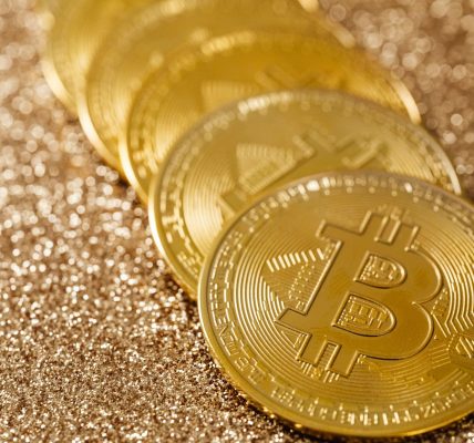 Bitcoin ETF flows